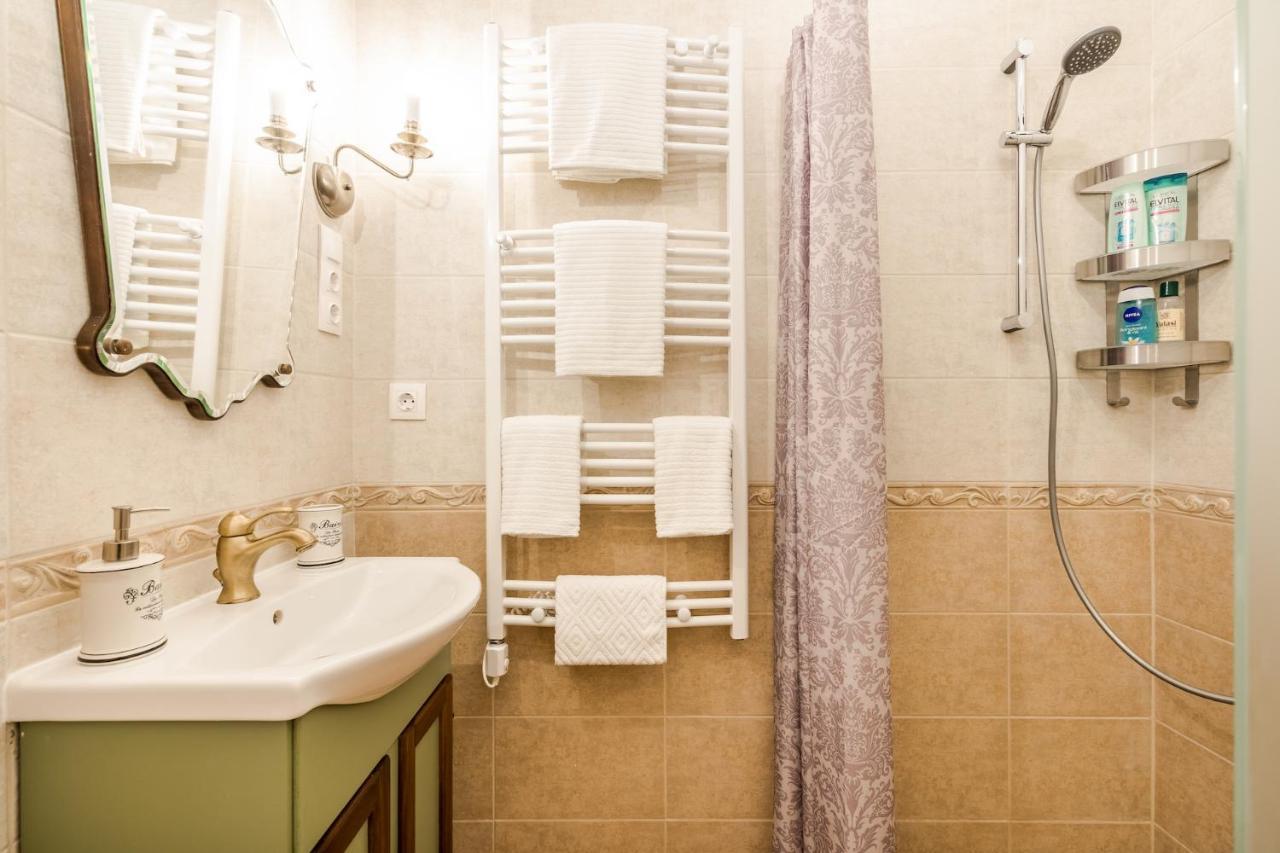 Provence Home - Citycenter, Tv, Washer, Coffee-Tea Budapest Bagian luar foto