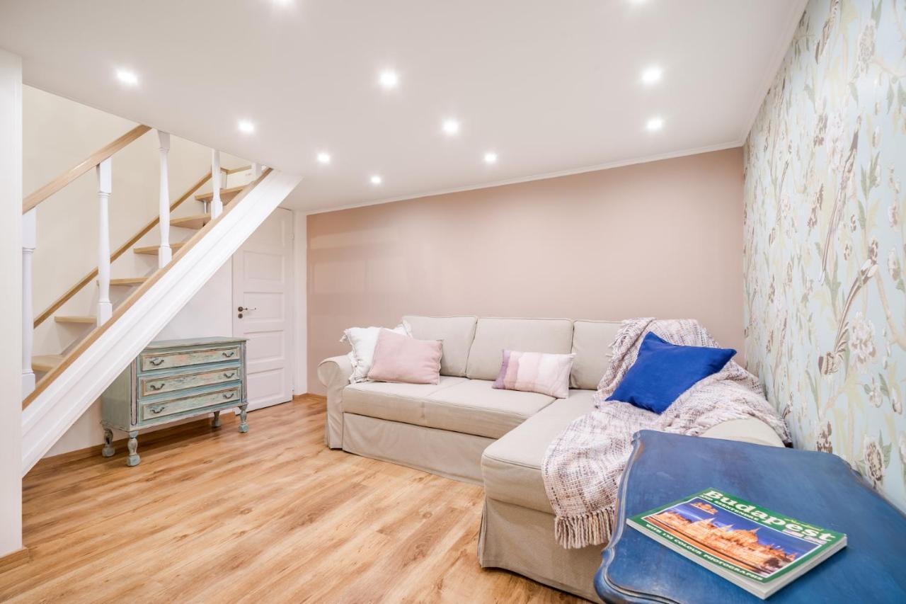 Provence Home - Citycenter, Tv, Washer, Coffee-Tea Budapest Bagian luar foto